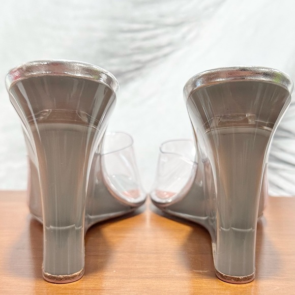 🌹AMINA MUADDI🌹 Lupita Glass Wedge Sandal Size: 36 - Picture 12 of 15